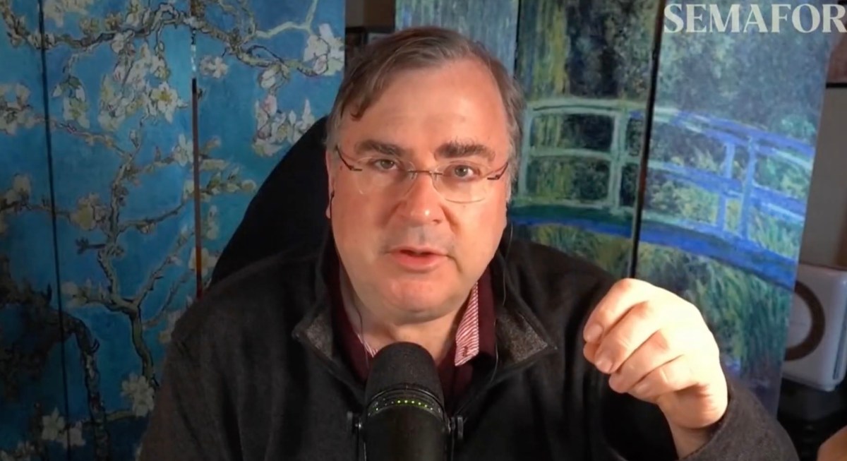 AI governance: Reid Hoffman on Tokenmaxxing